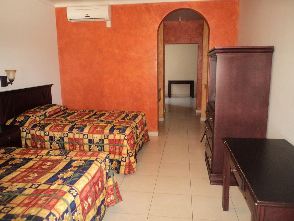 Hotel California Navojoa Exterior photo