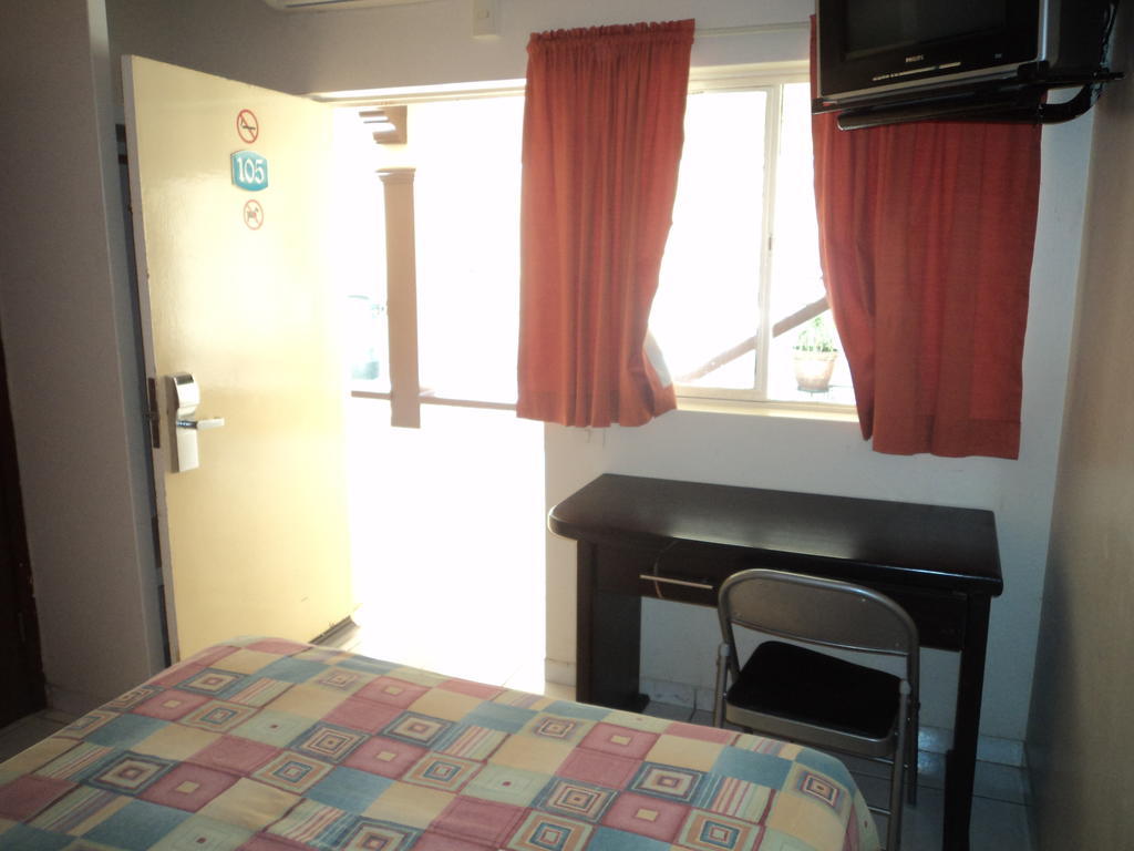Hotel California Navojoa Room photo